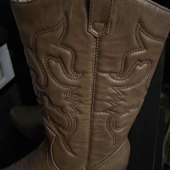 Womens Stylish Comfortable Closed Toe Cowgirl Mid Calf Boots - Picture 6 of 7